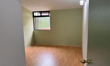 VENTA CASA PLAZA DE SAN BUENAVENTURA