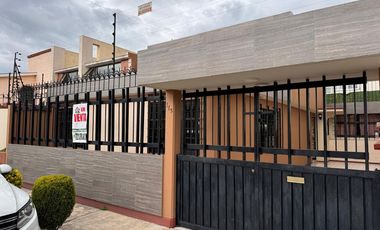 VENTA CASA PLAZA DE SAN BUENAVENTURA