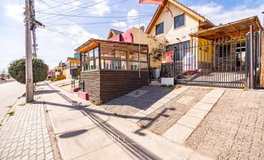 ¡¡Oferta!!! Casa con local comercial en calle con alto tránsito