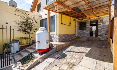 ¡¡Oferta!!! Casa con local comercial en calle con alto tránsito