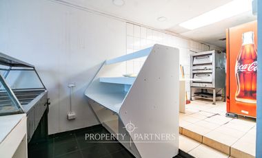 ¡¡Oferta!!! Casa con local comercial en calle con alto tránsito