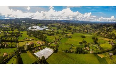 Venta Lote Independiente a 10 minutos de Llanogrande