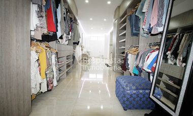 Vendo maravillosa casa de lujo en Las Palmas MEDELLIN.