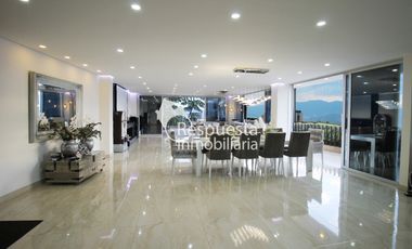 Vendo maravillosa casa de lujo en Las Palmas MEDELLIN.
