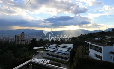 Vendo maravillosa casa de lujo en Las Palmas MEDELLIN.