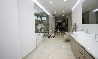 Vendo maravillosa casa de lujo en Las Palmas MEDELLIN.