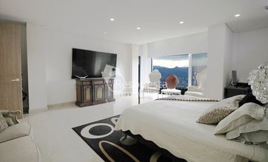 Vendo maravillosa casa de lujo en Las Palmas MEDELLIN.