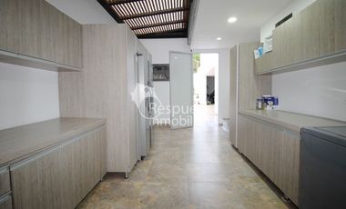 Vendo maravillosa casa de lujo en Las Palmas MEDELLIN.