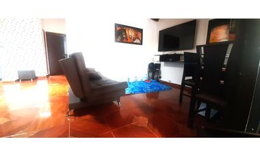 EN VENTA PROPIEDAD DE TRES PLANTAS EN EL MUNICIPIO DE ITAGUI / S/357