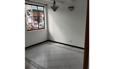 VENDO O PERMUTO CASA EN GIRARDOT POR APTO EN BOGOTA