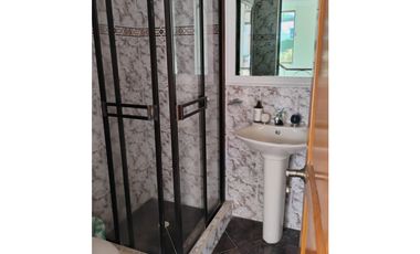 VENDO O PERMUTO CASA EN GIRARDOT POR APTO EN BOGOTA