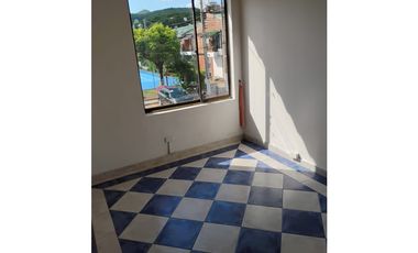 VENDO O PERMUTO CASA EN GIRARDOT POR APTO EN BOGOTA