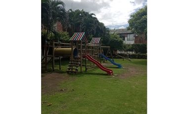 VENDO O PERMUTO CASA EN GIRARDOT POR APTO EN BOGOTA