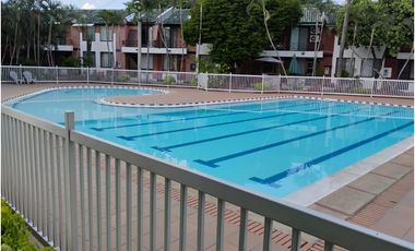 VENDO O PERMUTO CASA EN GIRARDOT POR APTO EN BOGOTA