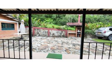 Venta de casa campestre de 1010 M2 en 490 millones en #lamesacund