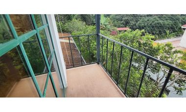 Venta de casa campestre de 1010 M2 en 490 millones en #lamesacund