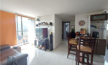 Apartamento en venta en la Estrella con Parquedero Privado