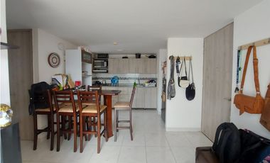 Apartamento en venta en la Estrella con Parquedero Privado