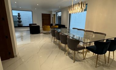 Se renta  Casa en la  Roma sur calle  Taxco