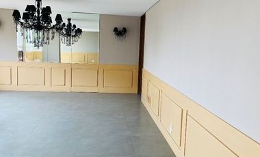 Venta PH, Las Lomas 550m hab + 100m de Roof Garden Privado