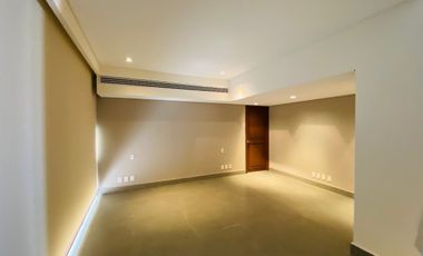 Venta PH, Las Lomas 550m hab + 100m de Roof Garden Privado