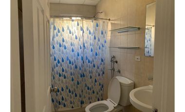 VENDO HERMOSA CASA EN URB. WEST VILLAGE HATO MONTAÑA