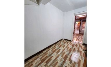 CASA-LOCAL COMERCIAL EN CARRERA CONCEPCIÓN