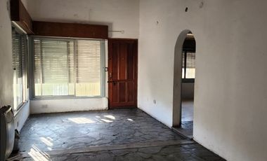 Casa en venta en Quilmes Este