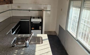 Casa en venta en Quilmes Este