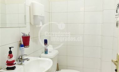 Oficina en Venta en Barrio Republica / Santiago Centro
