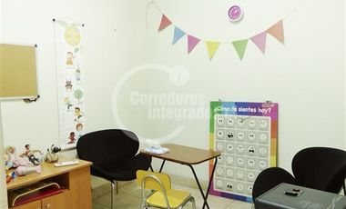 Oficina en Venta en Barrio Republica / Santiago Centro