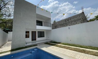 Estrena casa con alberca