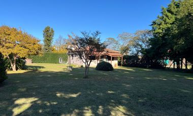 Casa quinta en venta de 1400m2 ubicado en Mercedes