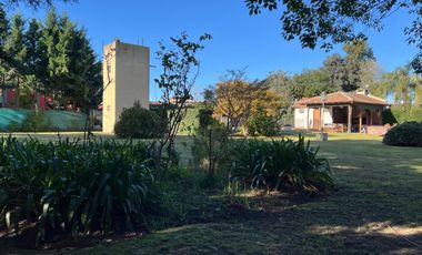 Casa quinta en venta de 1400m2 ubicado en Mercedes