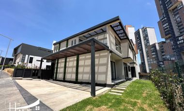 Casa en Venta, La Vista Bosque Real.