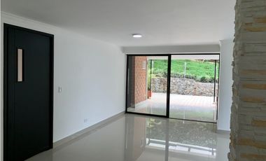 CASA EN ARRIENDO SECTOR EL TESORO