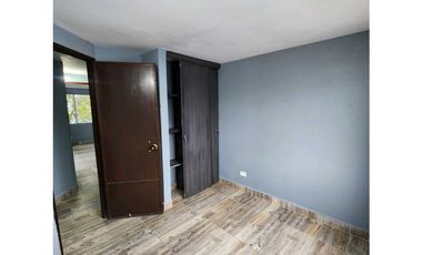 En Venta casa de 2 niveles en Campo Alegre