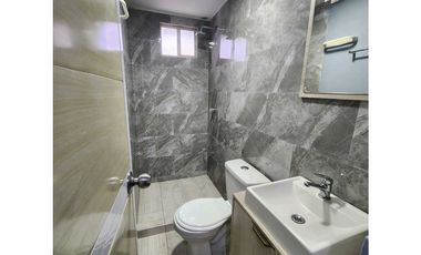 En Venta casa de 2 niveles en Campo Alegre