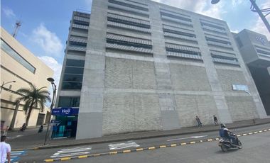 OFICINA EN ALQUILER EN EDIFICIO CORPORATIVO ZONA CENTRO PEREIRA