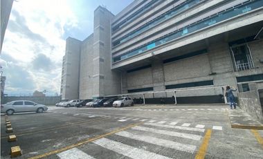 OFICINA EN ALQUILER EN EDIFICIO CORPORATIVO ZONA CENTRO PEREIRA