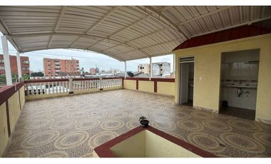 Edificio con apartamentos más local en venta Barrio Santa Rita Palmira