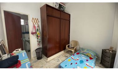 Edificio con apartamentos más local en venta Barrio Santa Rita Palmira