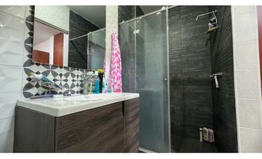 Edificio con apartamentos más local en venta Barrio Santa Rita Palmira