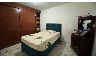 Edificio con apartamentos más local en venta Barrio Santa Rita Palmira