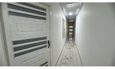 Edificio con apartamentos más local en venta Barrio Santa Rita Palmira