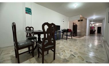 Edificio con apartamentos más local en venta Barrio Santa Rita Palmira
