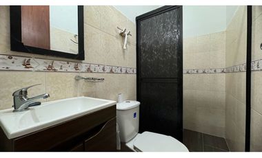 Edificio con apartamentos más local en venta Barrio Santa Rita Palmira