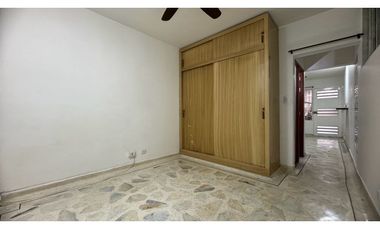 Edificio con apartamentos más local en venta Barrio Santa Rita Palmira