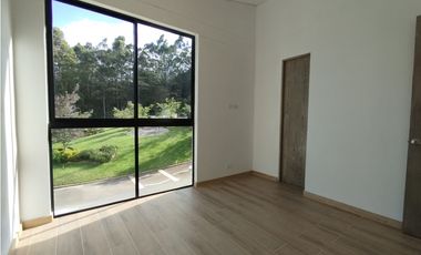 VENDO HERMOSA CASA EN PARCELACION RIONEGRO