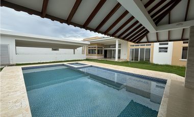 VENTA DE CASA EN CONJUNTO RESIDENCIAL SOBRE LA VIA  MONTERIA - CERETE